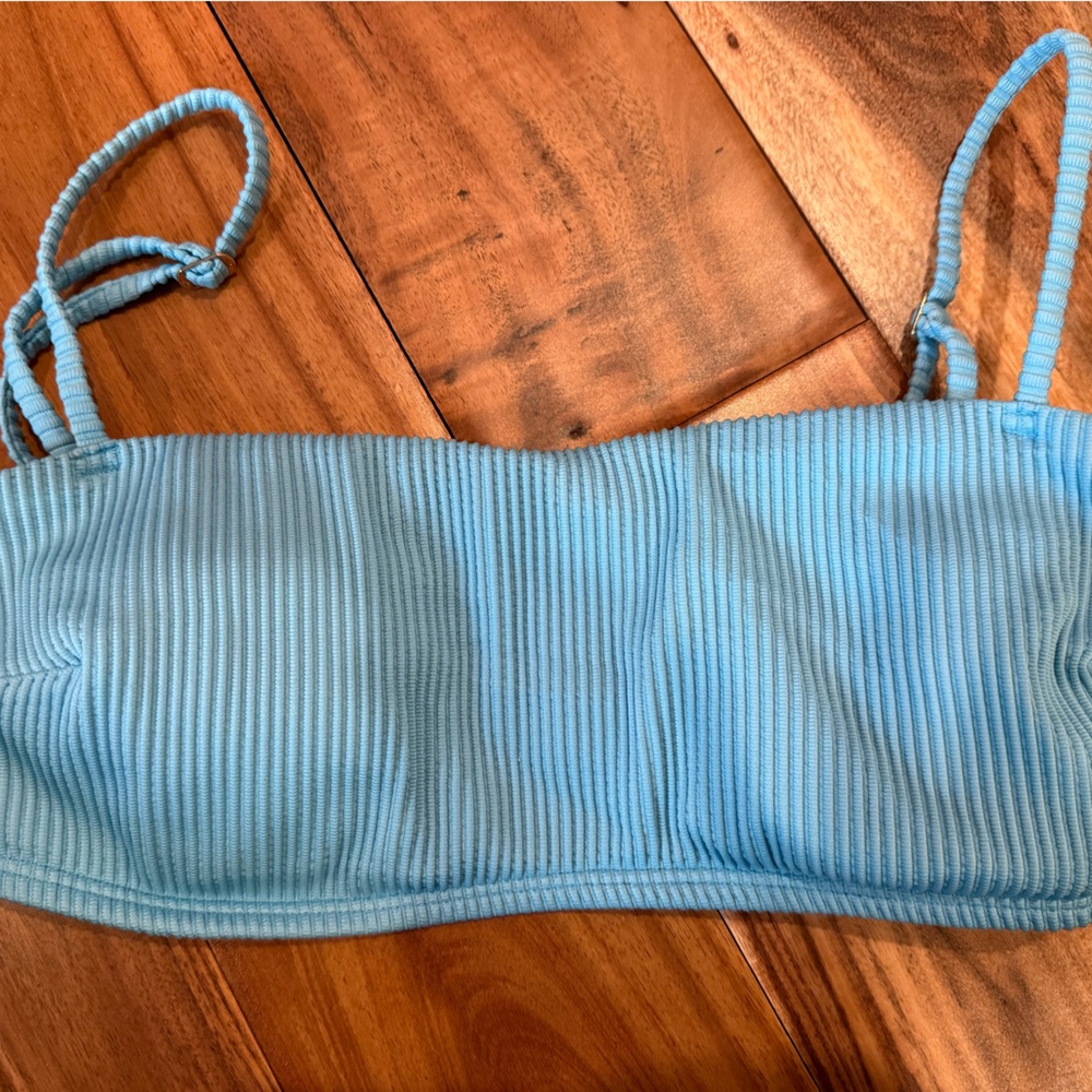 Hollister bikini top